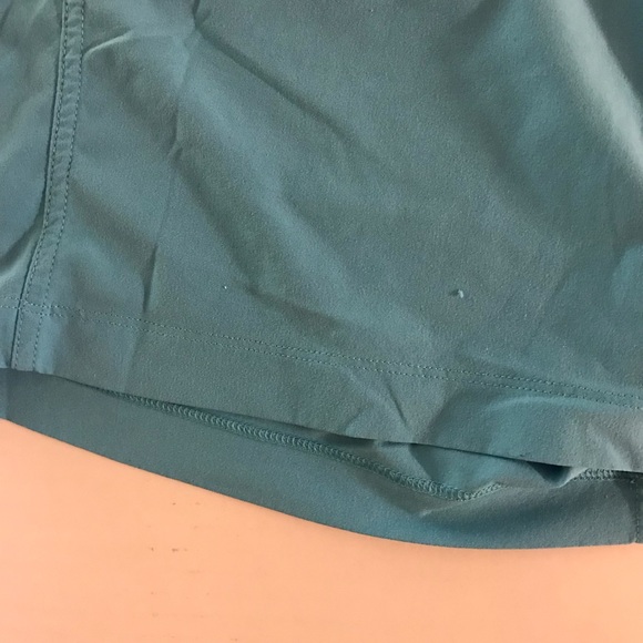 Lululemon Men’s Athletic Workout Shorts Size Large 10.5” inseam. - Picture 3 of 8